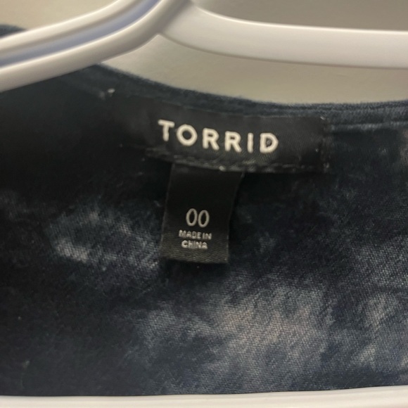 Torrid kimono size 00 - Picture 2 of 2